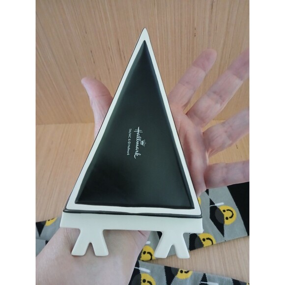 Hallmark Class of 2025 Graduation Gift Trinket Tray & Socks Senior College Gift - Picture 6 of 11